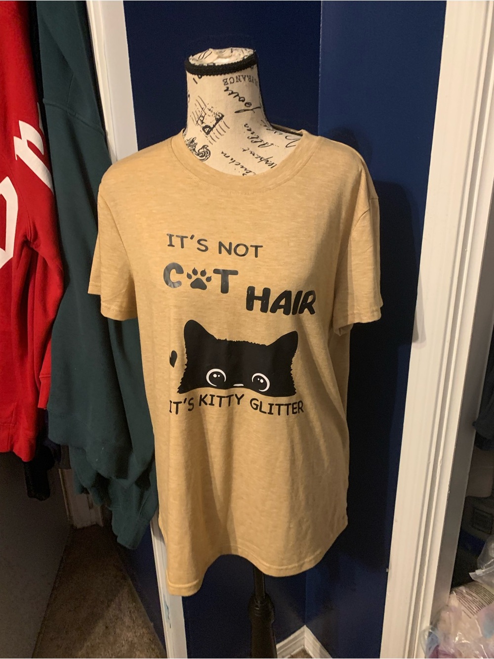Unknown Brand Yellow Cat Hair Graphic Tee
